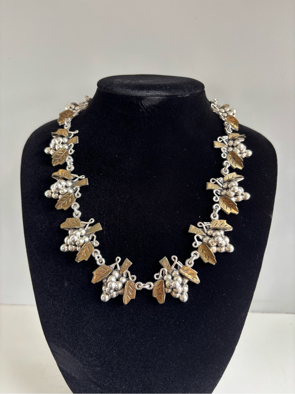 Vintage 925 Sterling Silver Taxco Mexico Grape Cluster Necklace 16" 86.5 grams
